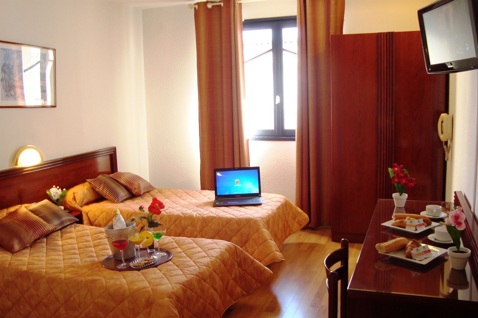 Фото Hôtel Angelic