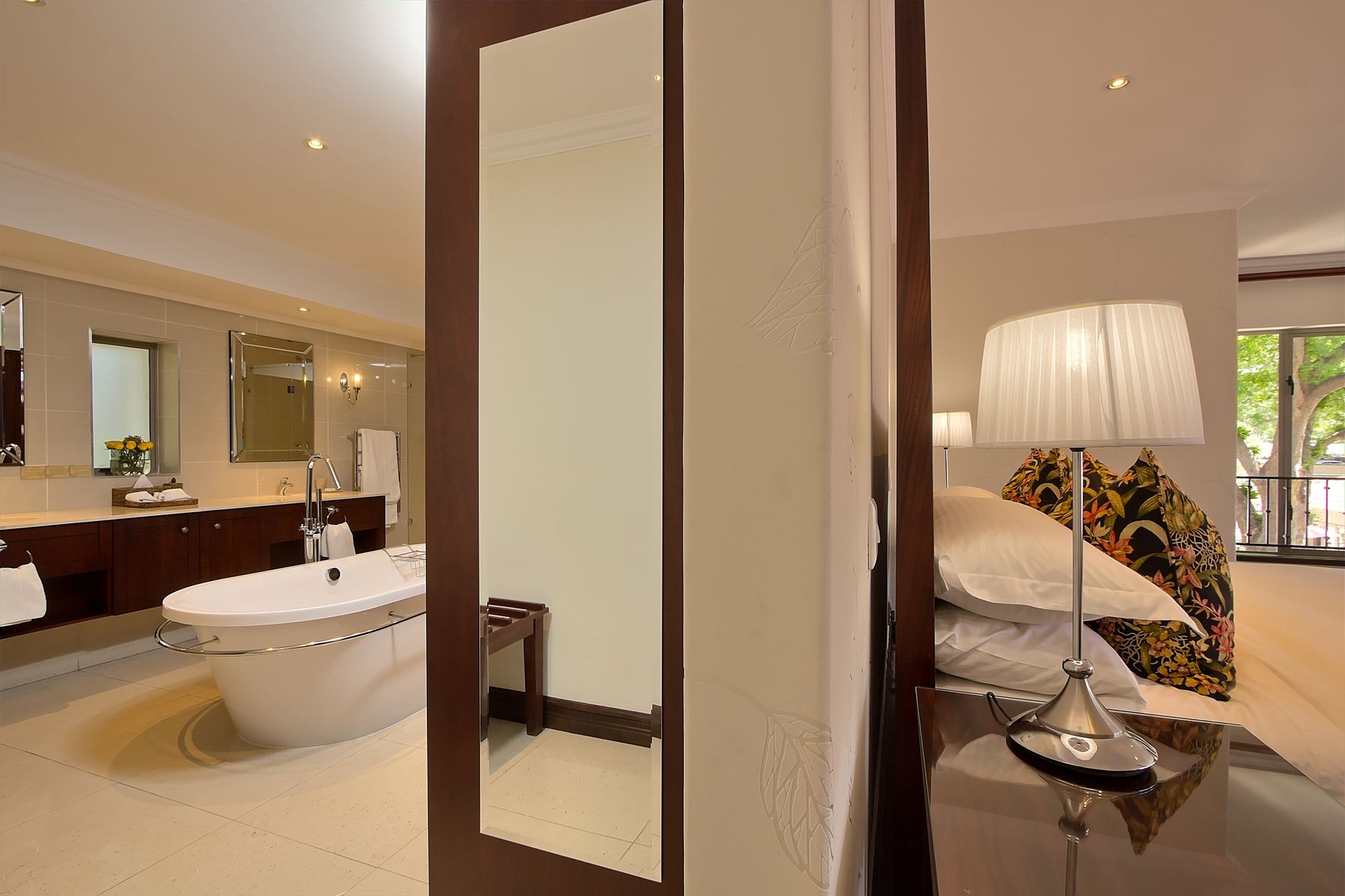 Фото The Syrene Boutique Hotel