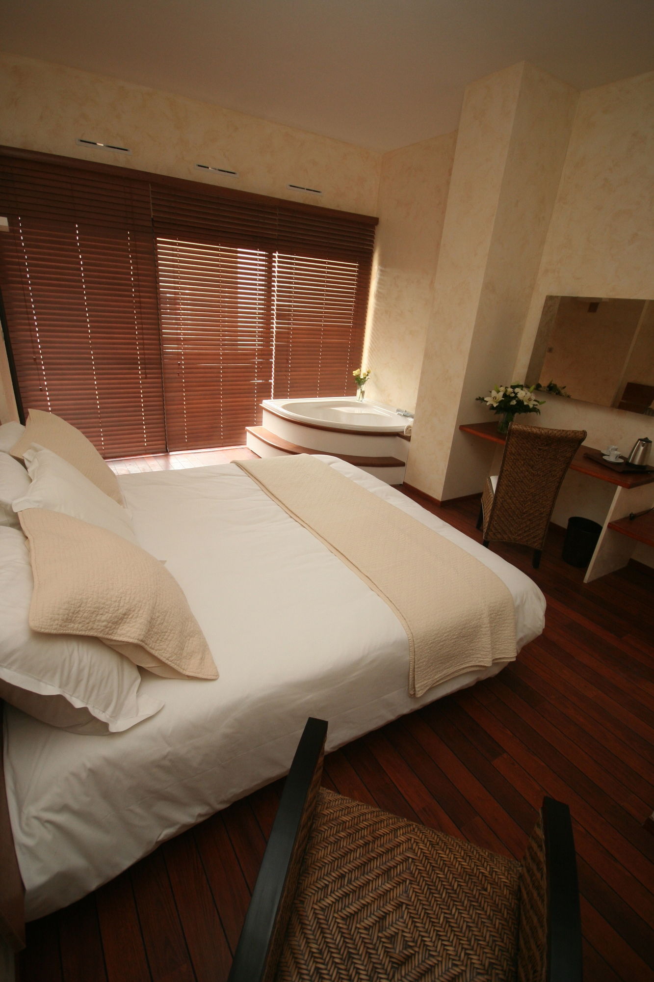 Фото Iles du Gua Suites