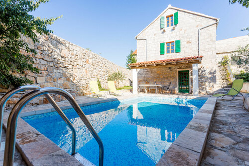 Внешний вид отеля Boutique Rooms by Nono Ban в Опщине Пучище, фото 1