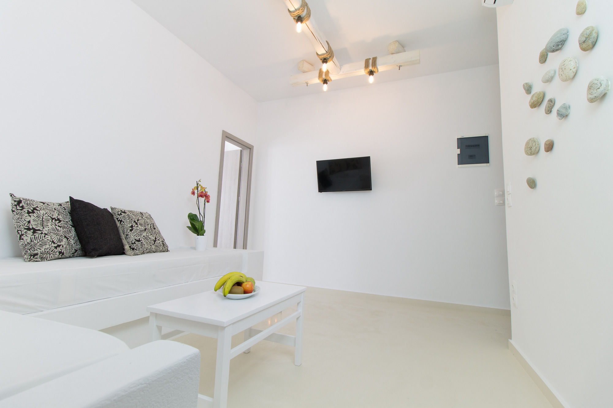 Фото Colosseo Studios & Apartments