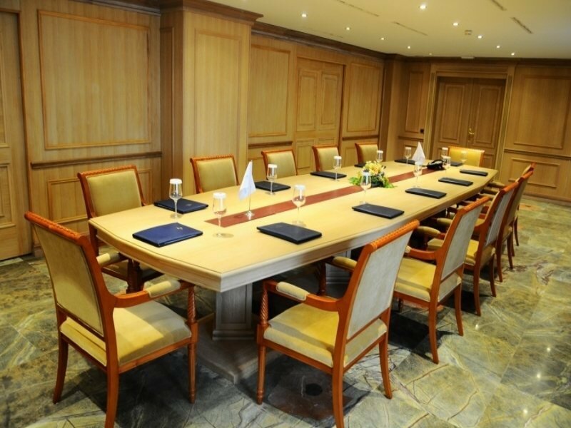 Фото Swiss Diamond Hotel Prishtina