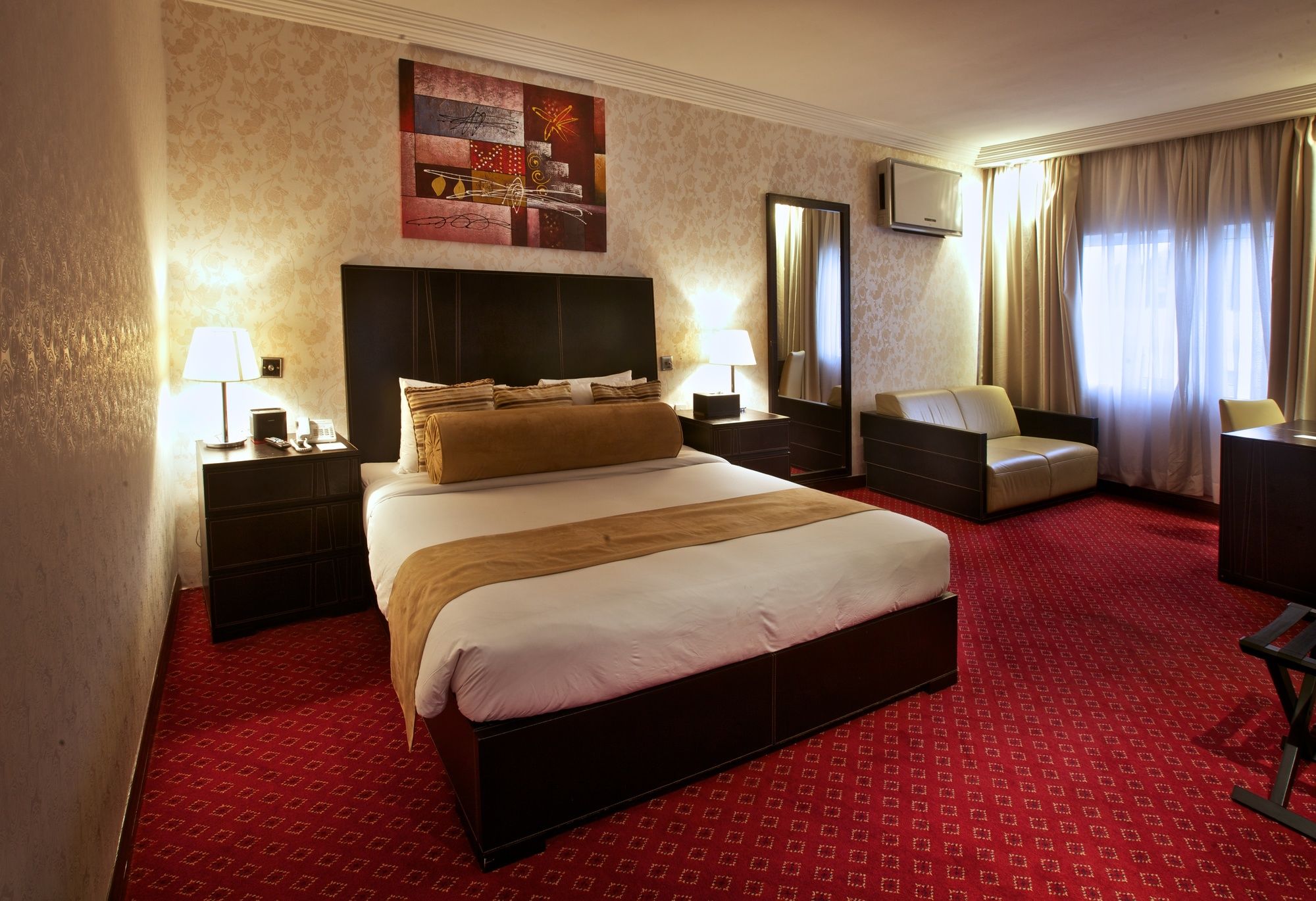 Фото Summerset Continental Hotel Maitama