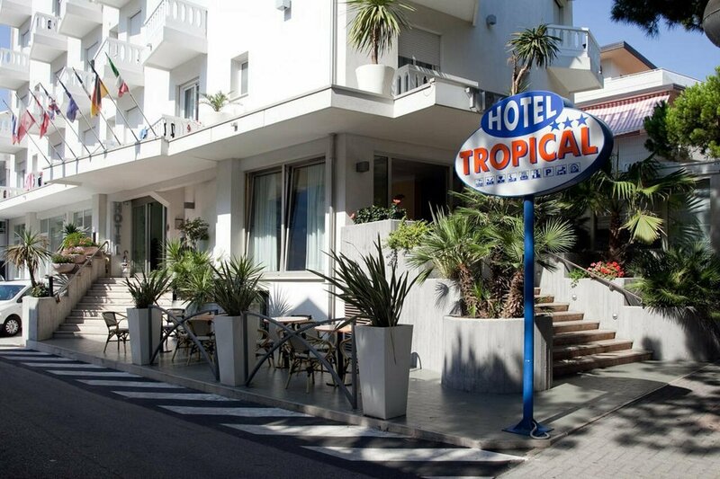 Гостиница Hotel Tropical