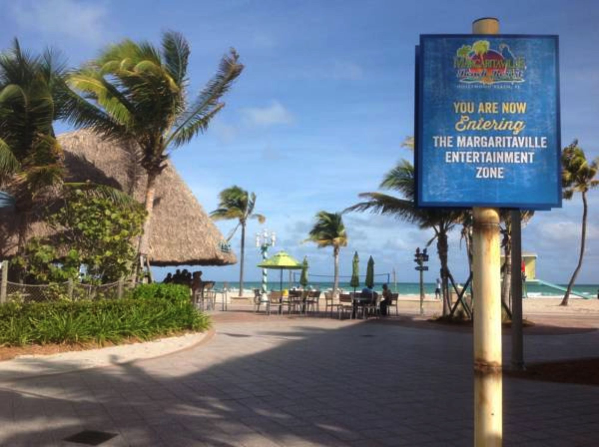 Фото The St Maurice Beach Inn