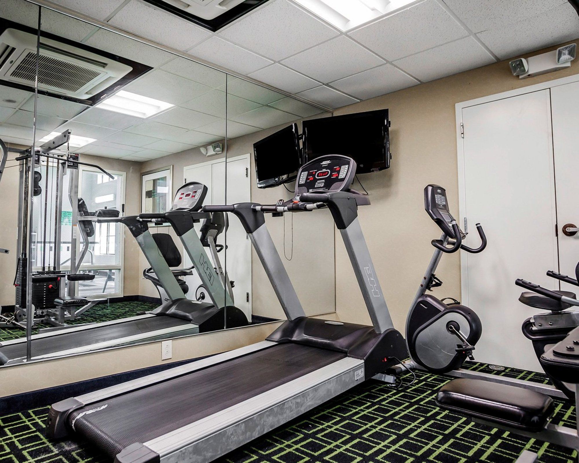 Фото Comfort Inn Kansas City Airport