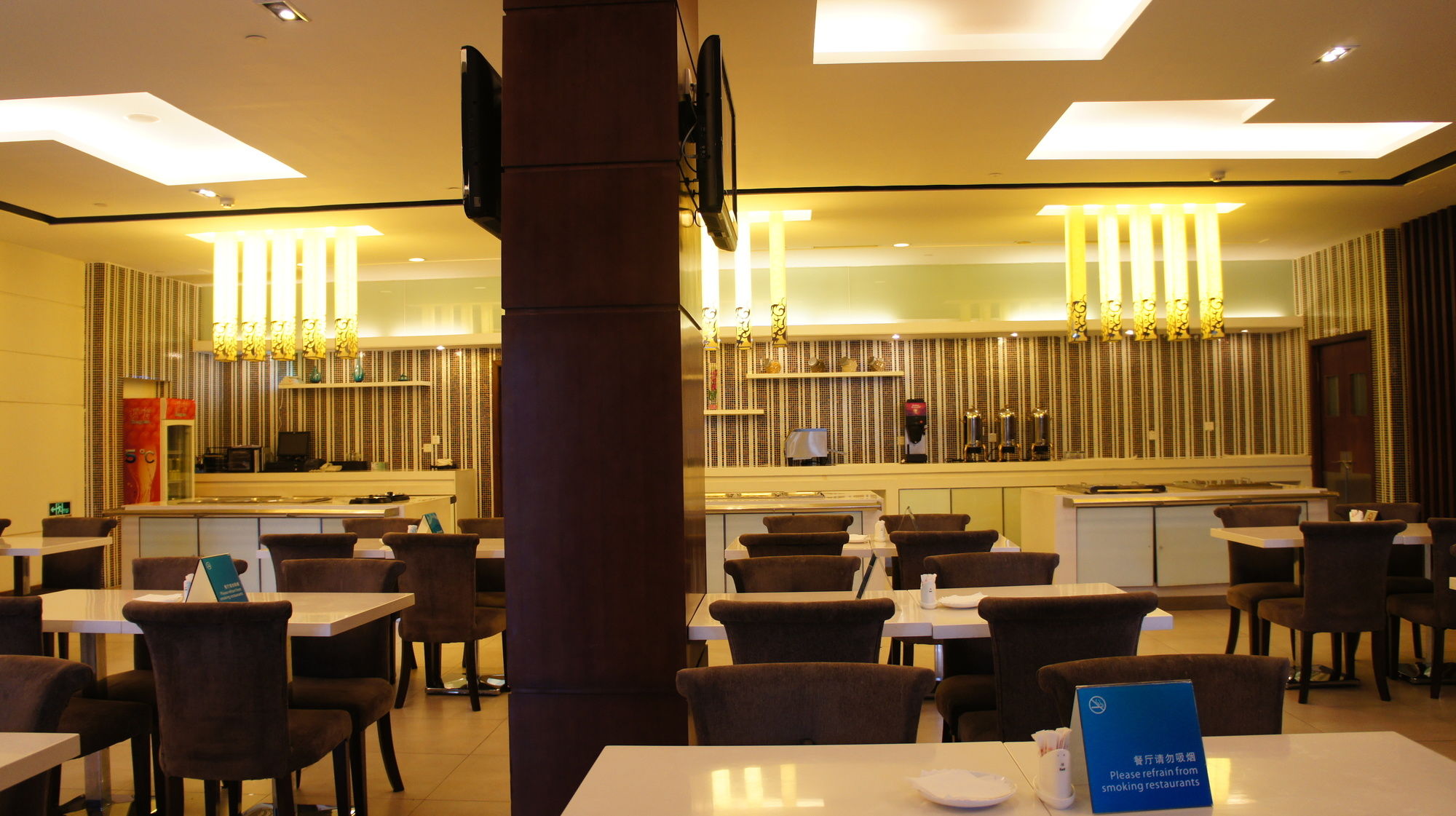 Фото Holiday Inn Express Shanghai Jinqiao Central, an Ihg Hotel