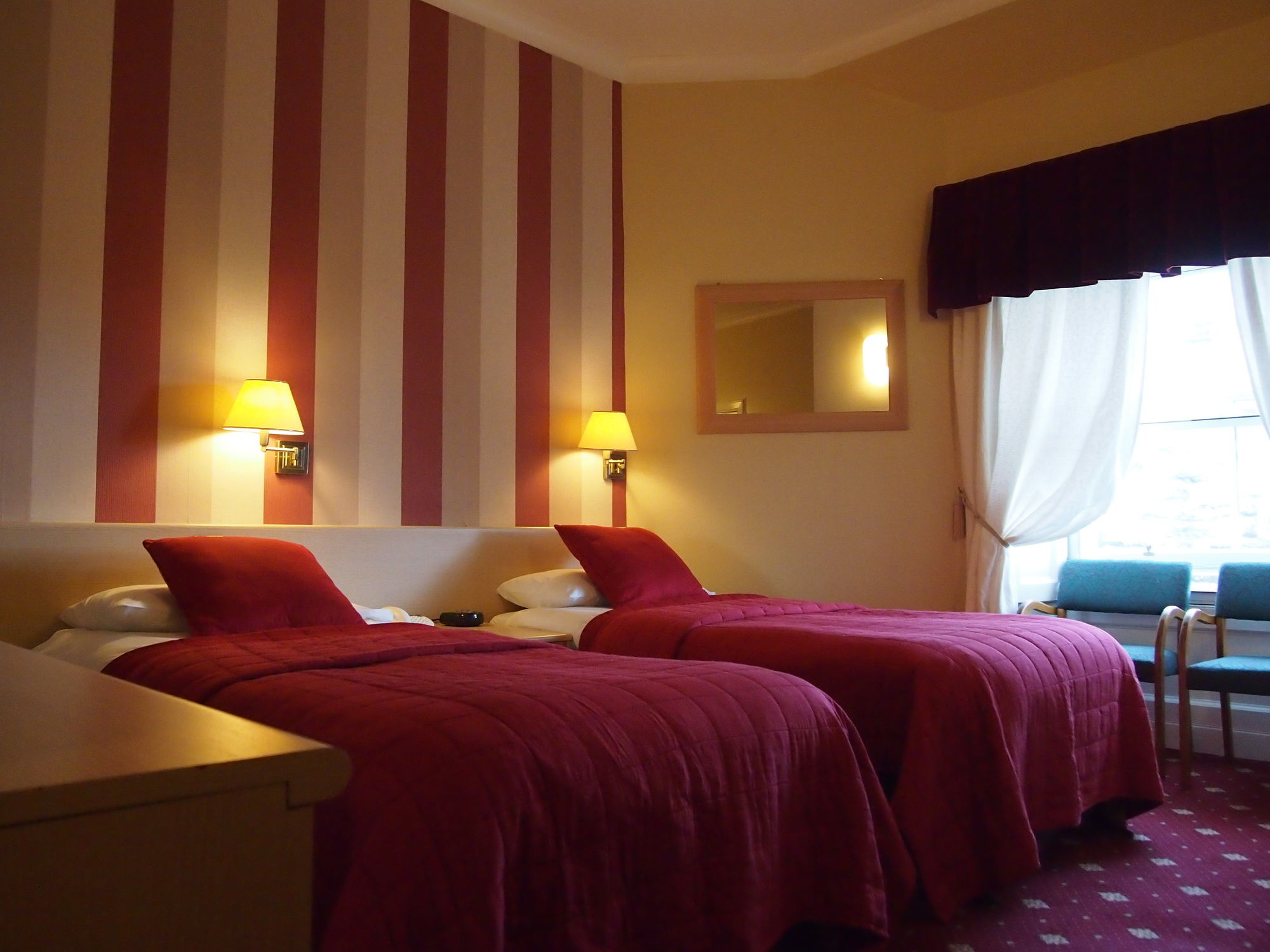 Фото отеля 2