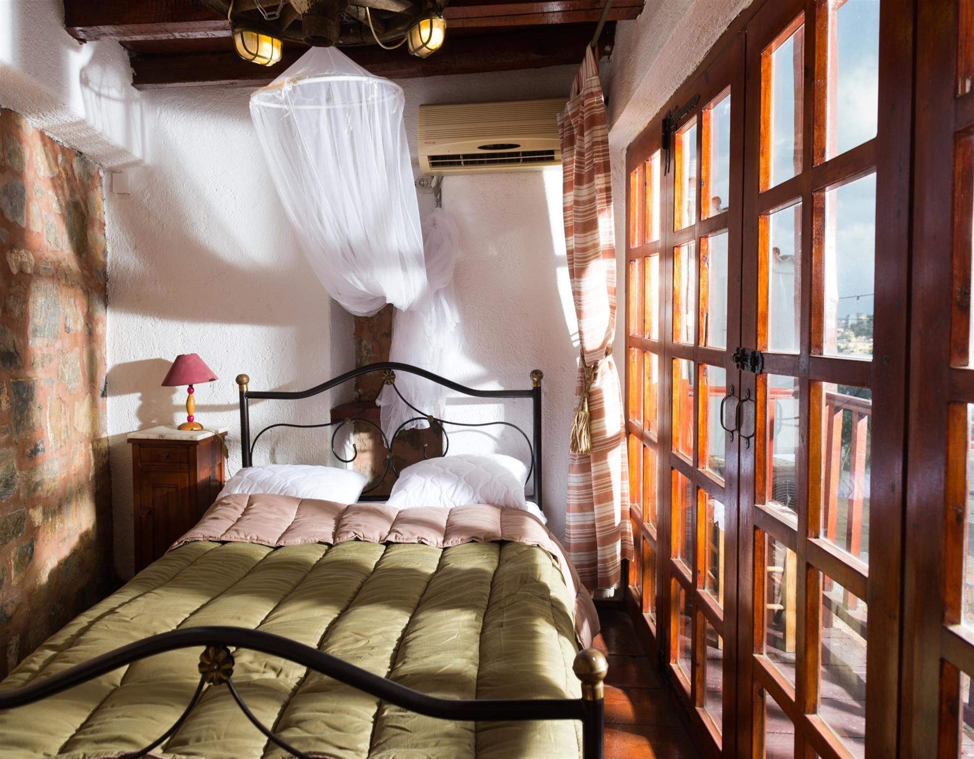 Фото Гостевой Дом Traditional Homes