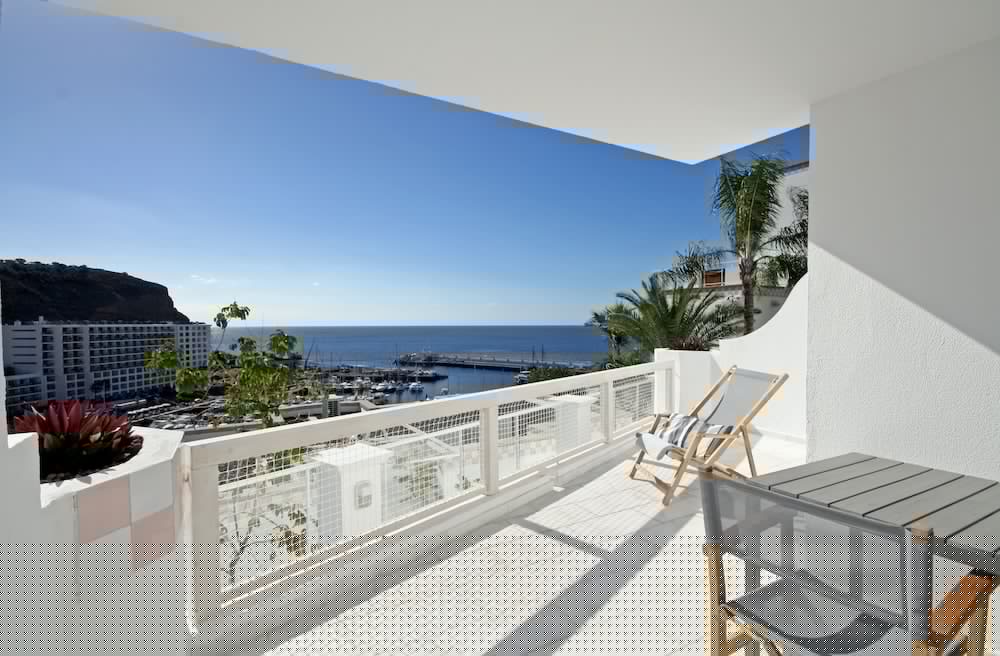 Фото Marina Bayview - Adults Only