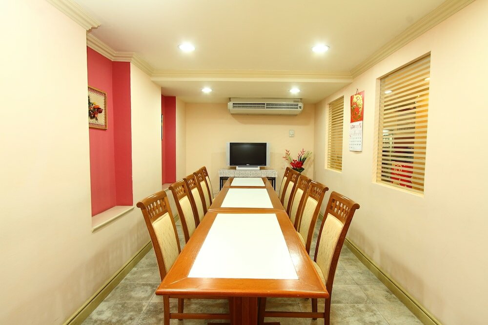 Фото Silom Avenue Inn