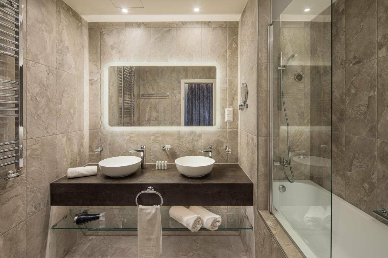 Фото Mamaison Residence Izabella Budapest