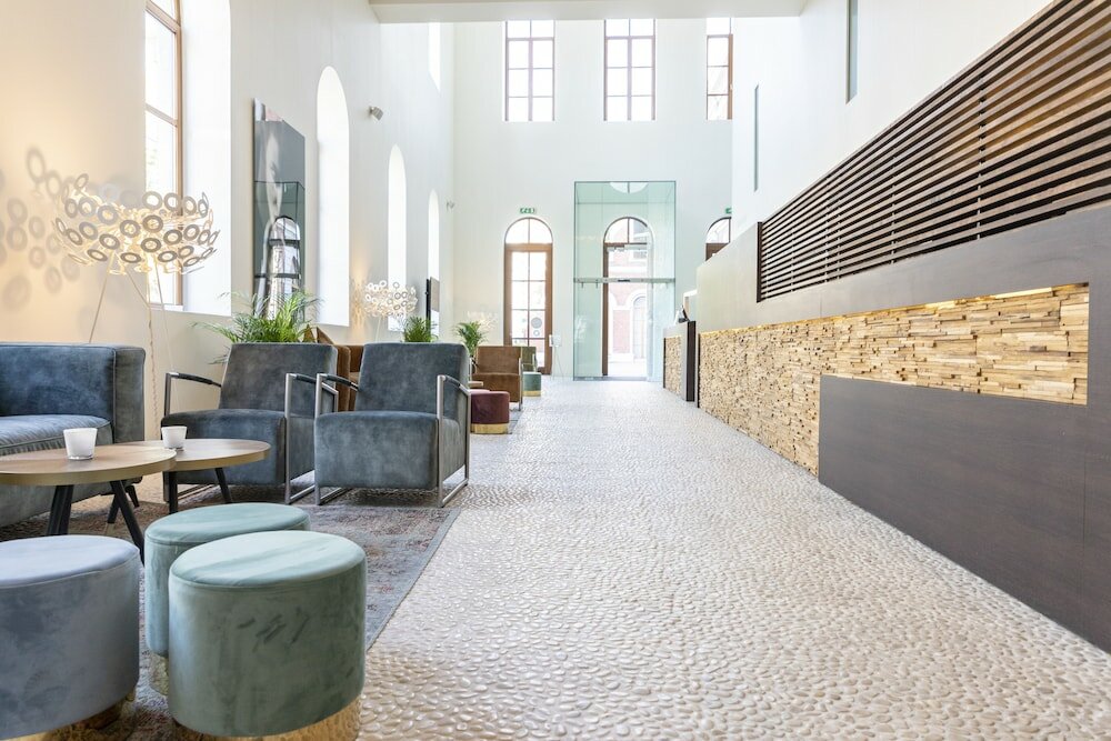 Фото Eburon Hotel - Different Hotels