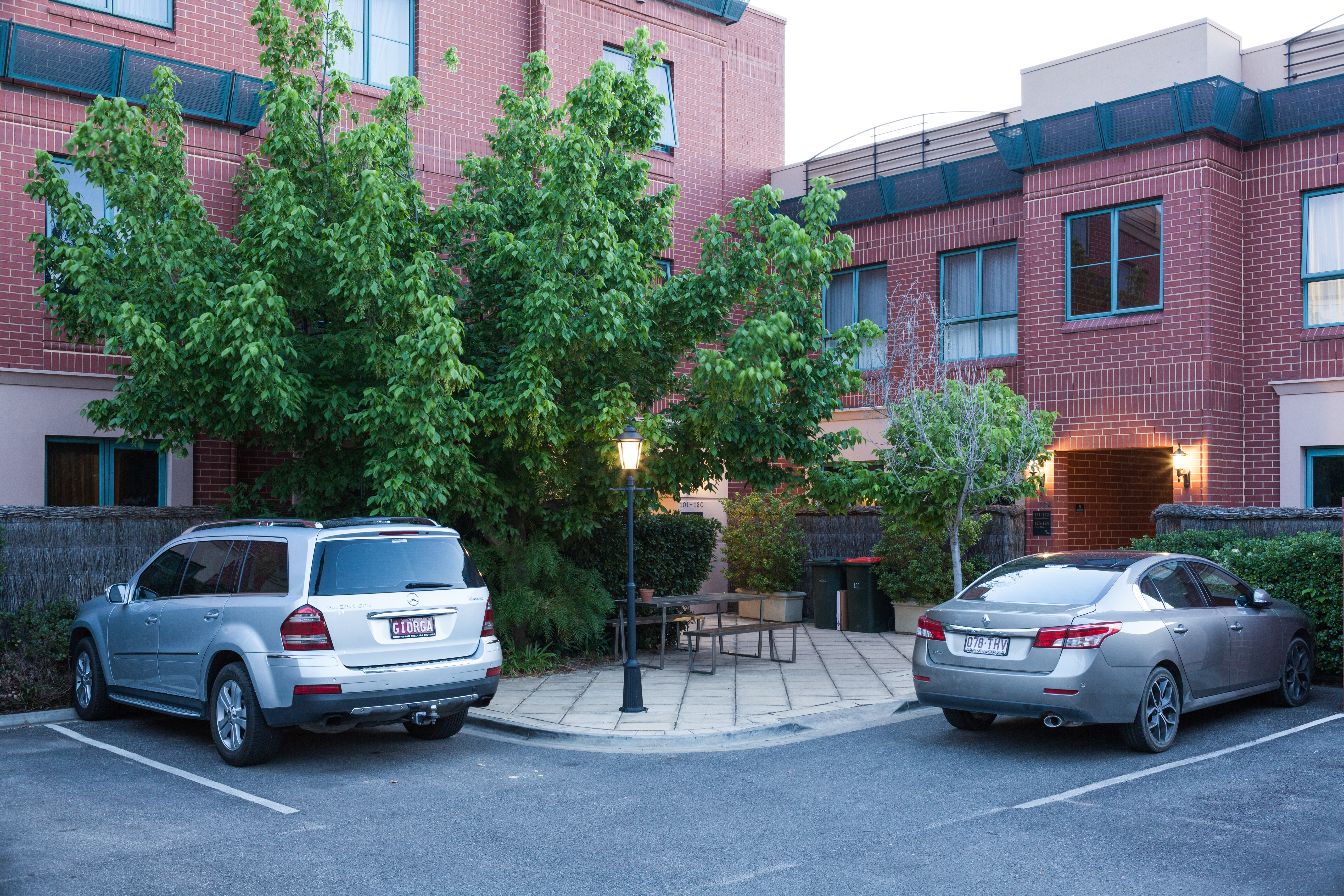 Фото Majestic Tynte Street Hotel