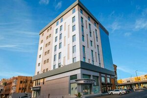 Гостиница Swiss Blue Hira