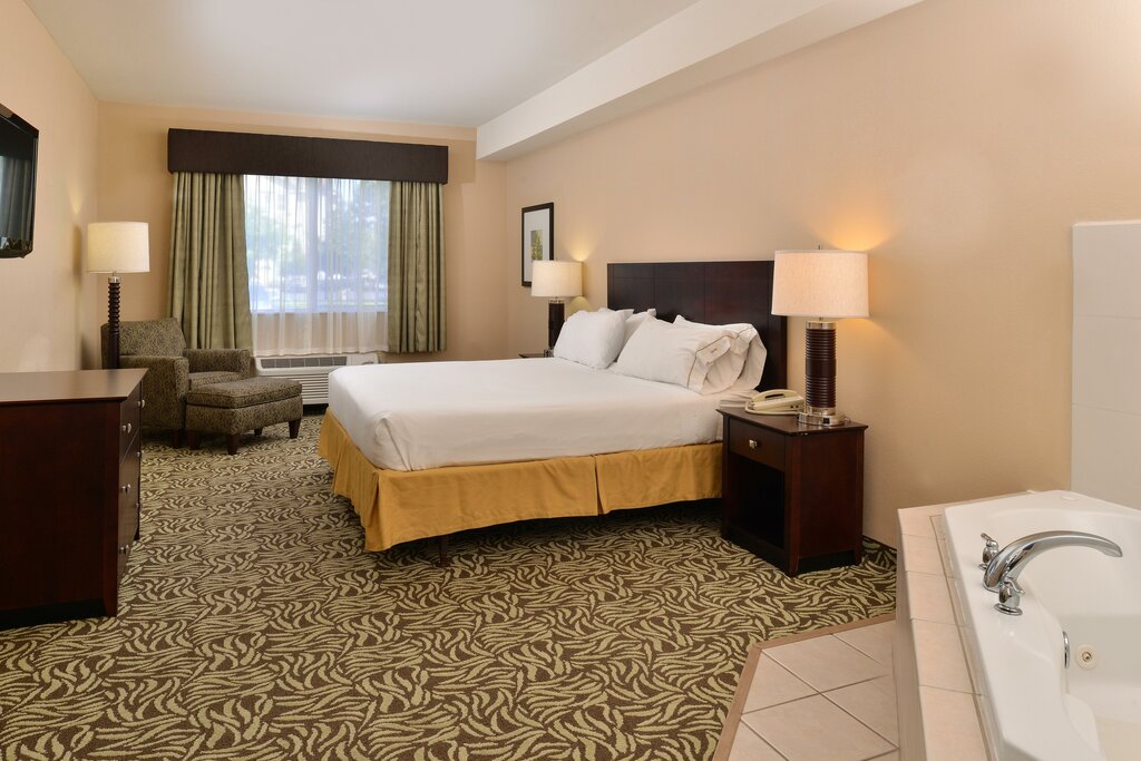 فندق Holiday Inn Express Hotel & Suites River Park ، ولاية كاليفورنيا، صورة