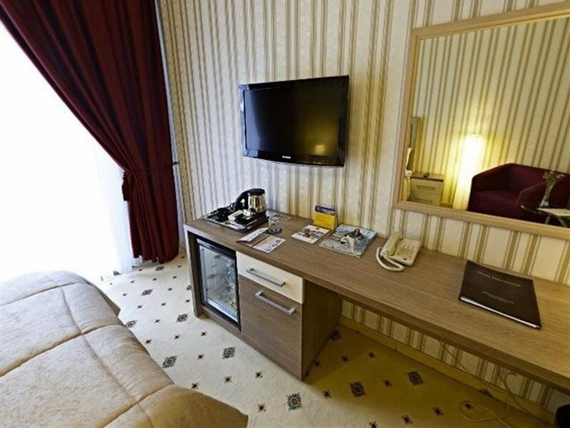 Фото Best Western Plus Flowers Hotel