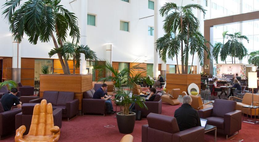 Фото Arora Hotel Gatwick