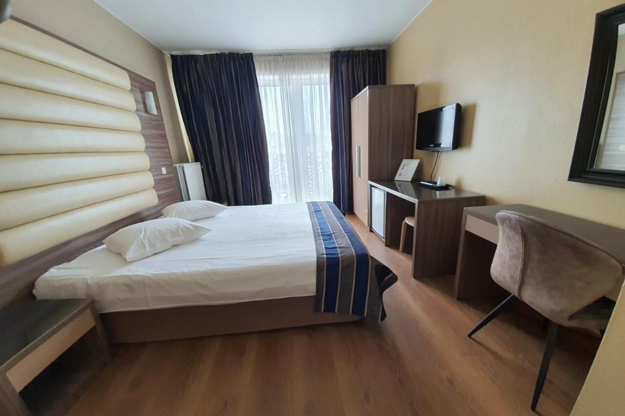 Фото Hotel Midi Zuid