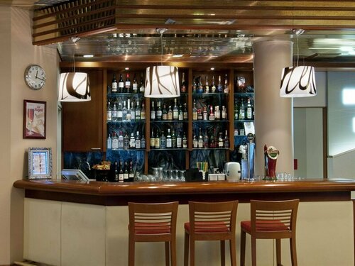Гостиница Holiday Inn Helsinki - Vantaa Airport в Вантаа