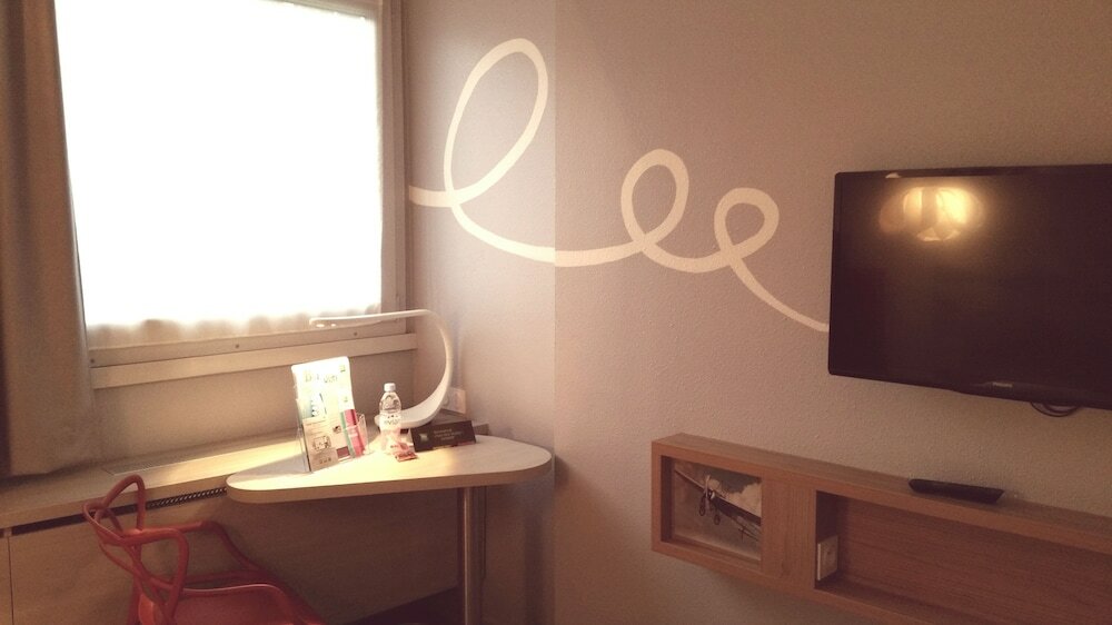 Фото Ibis Styles Paris Velizy