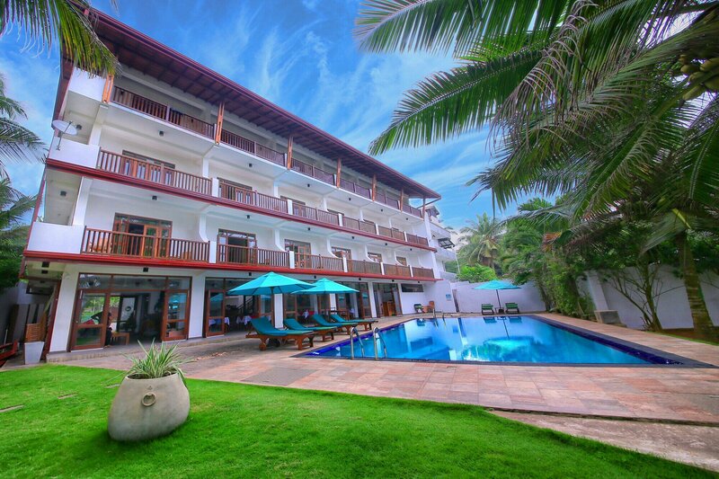 Гостиница Rockside Beach Resort
