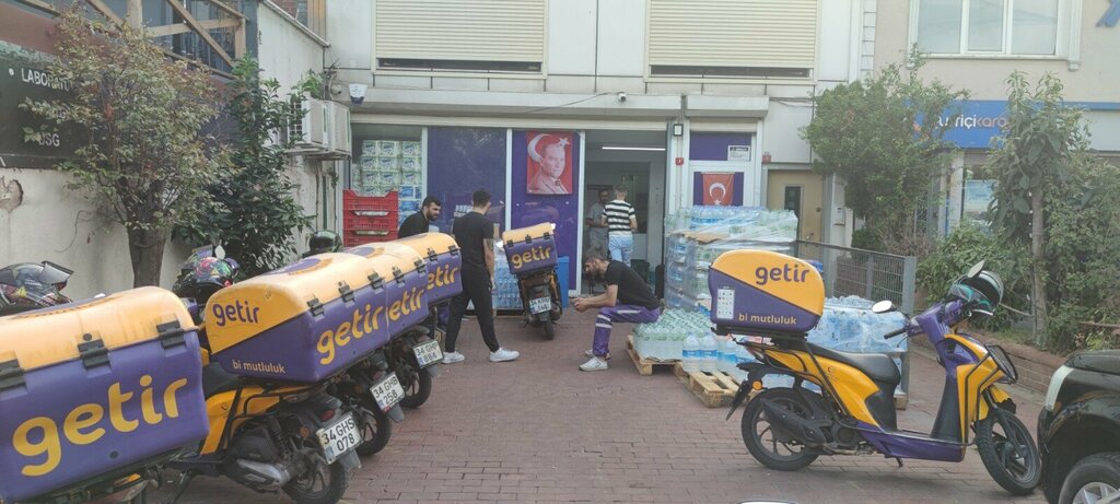 Warehouse Ortakoy Getir, Istanbul, photo