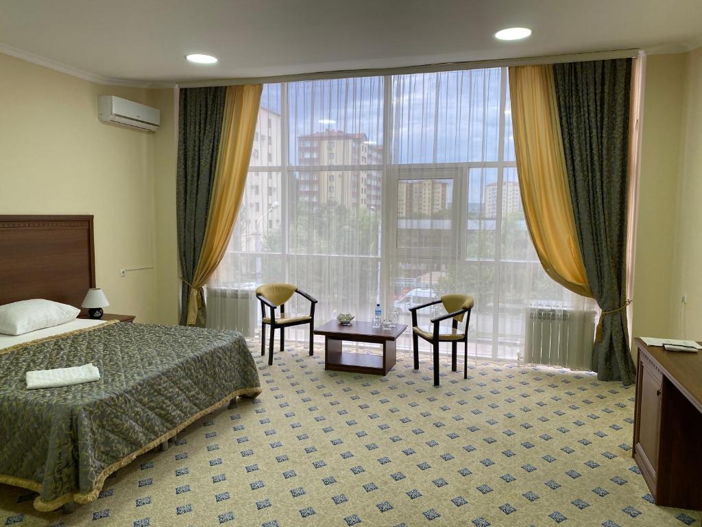 Фото Континент