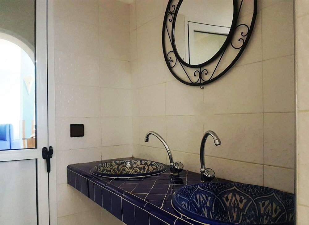 Фото Hôtel Ryad Tetouan