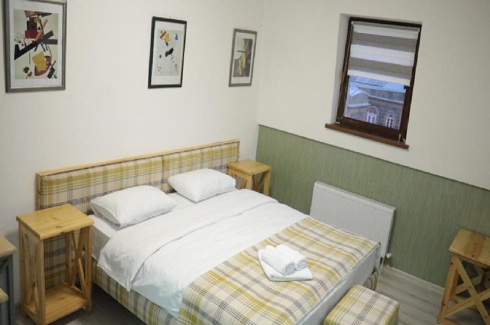 Фото 21 Rooms Hotel