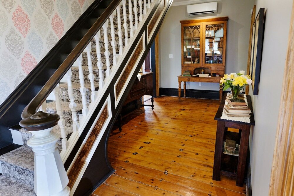 Фото Montgomery Inn Ingleside