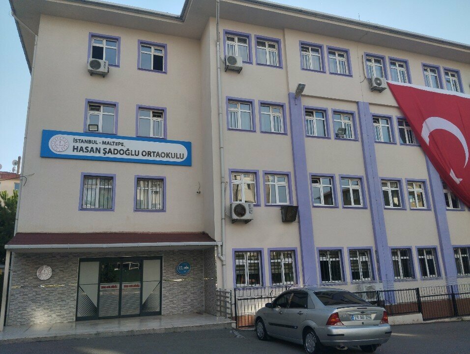 School Hasan Shadoglu Secondary School, Istanbul, photo