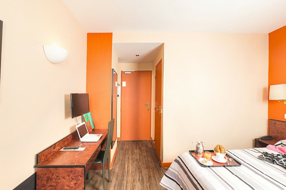 Фото Hôtel Pierre Nicole