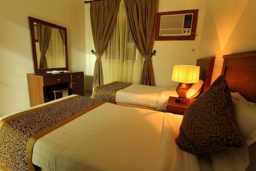 Фото Khalifa Tower Hotel Apartments