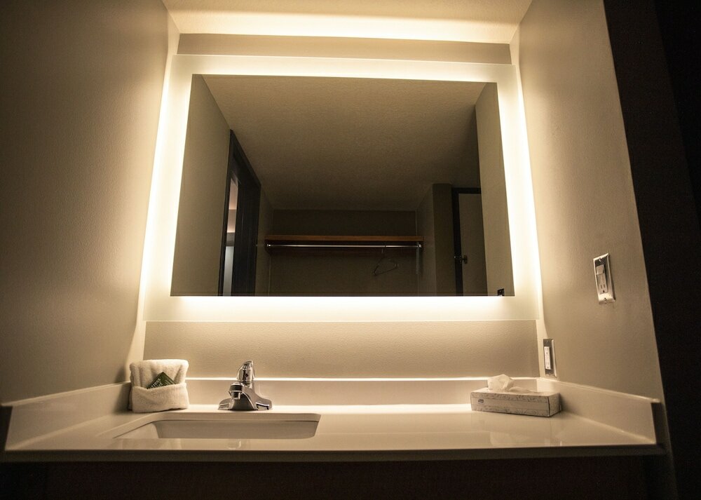 Фото Adventureland Inn