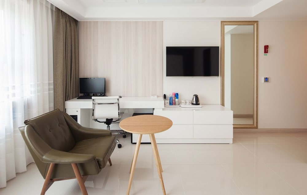 Фото Premiers Hotel