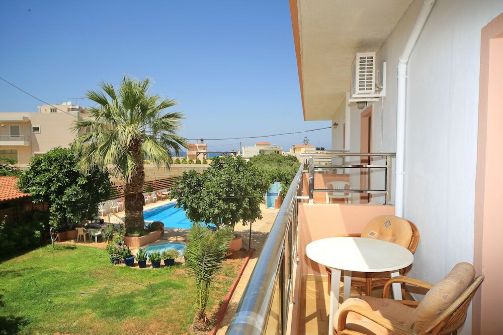 Фото Maria Apartments