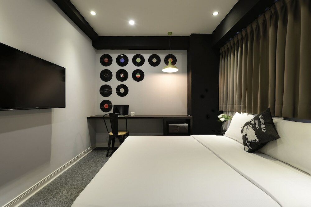 Фото Taichung Box Design Hotel