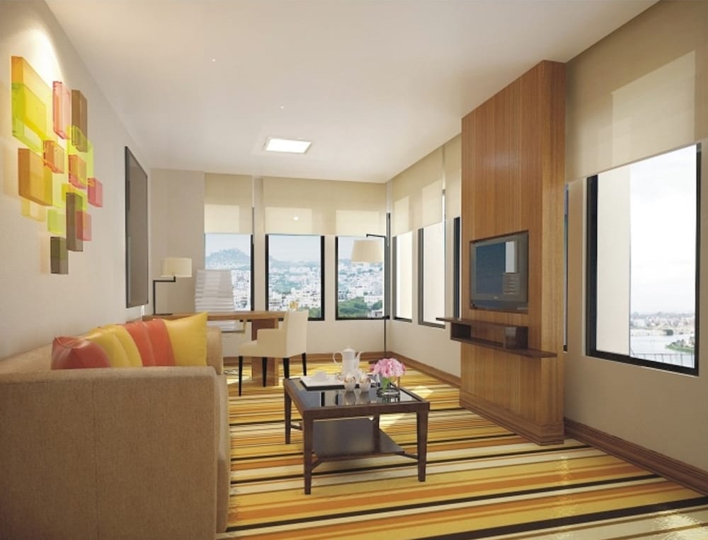 Фото Holiday Inn Dhaka City Centre