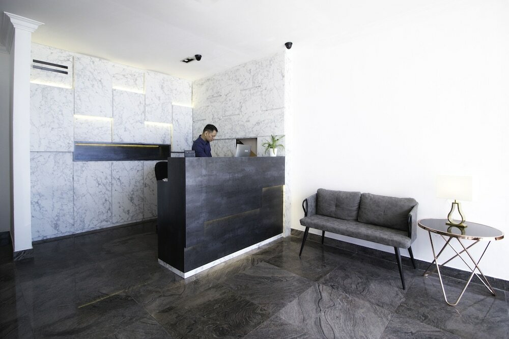 Фото Harbour Ville Hotel Hamilton - Lavender