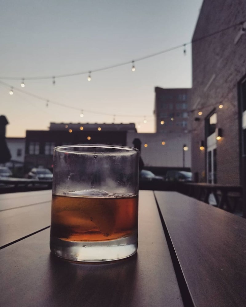 Фото Cyrus Hotel, Topeka, a Tribute Portfolio Hotel