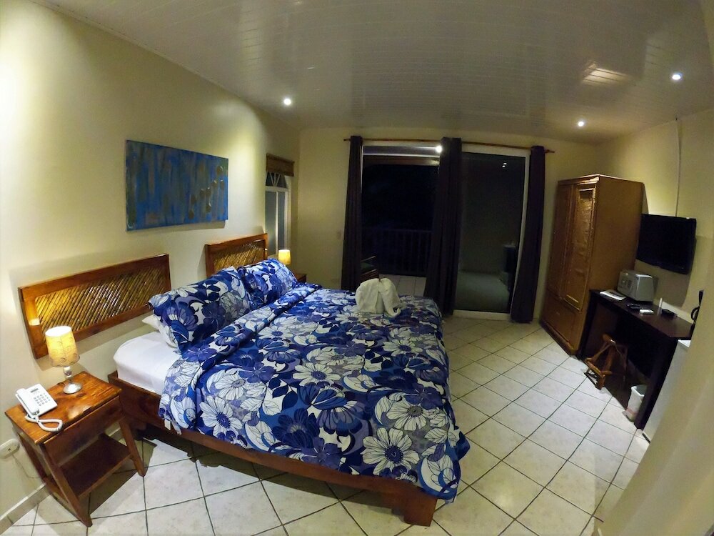 Фото Cocomar Beachfront Hotel and Island Resort