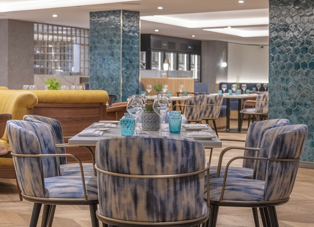 Фото Middle Eight