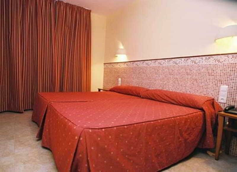 Фото Golf Center Pueblo Apartments