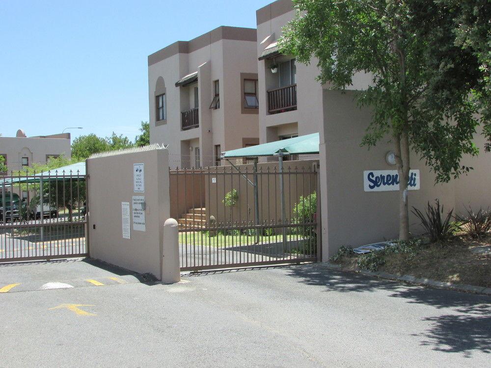 Фото Serengeti Self Catering Units