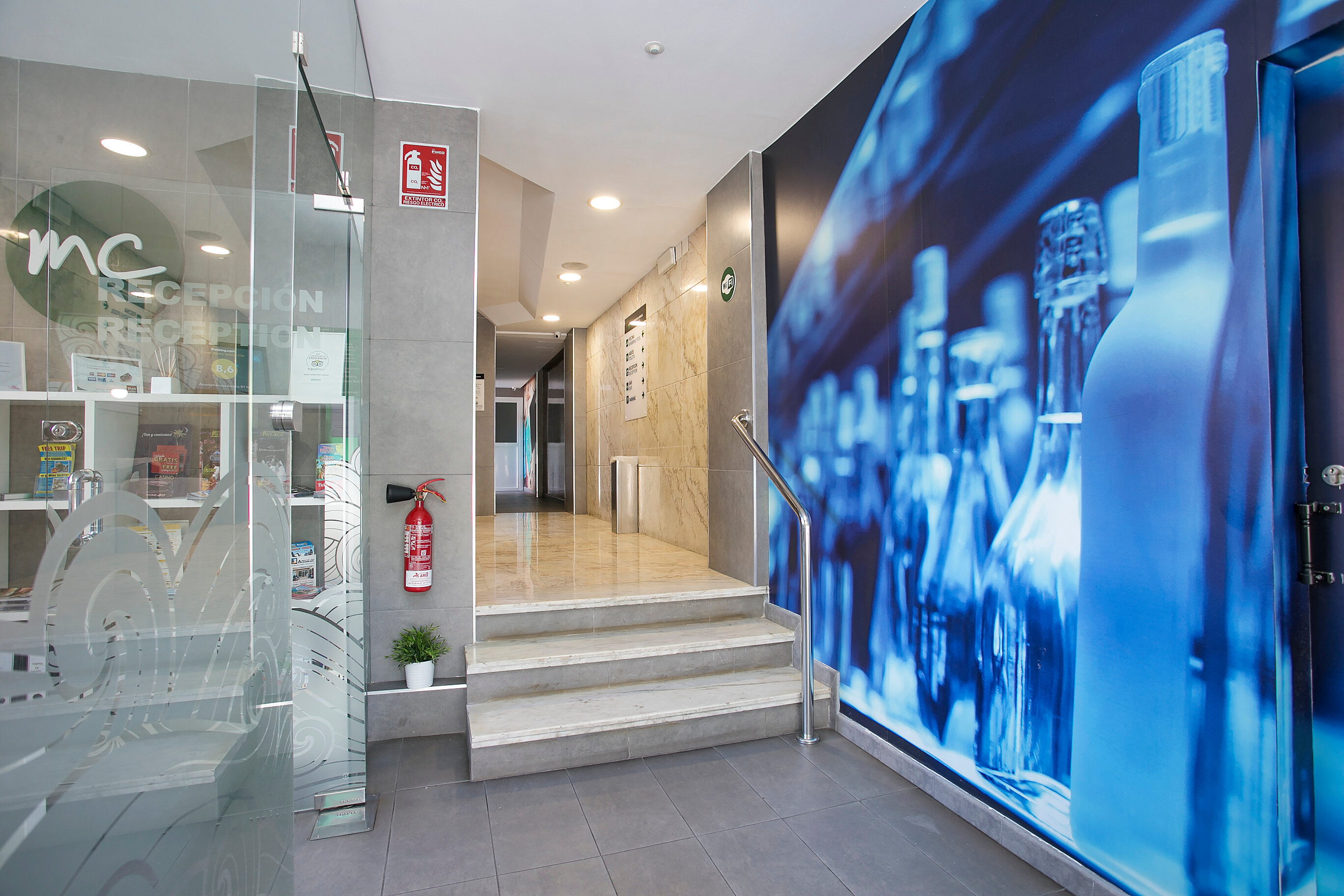 Фото Apartamentos Amalia by MC