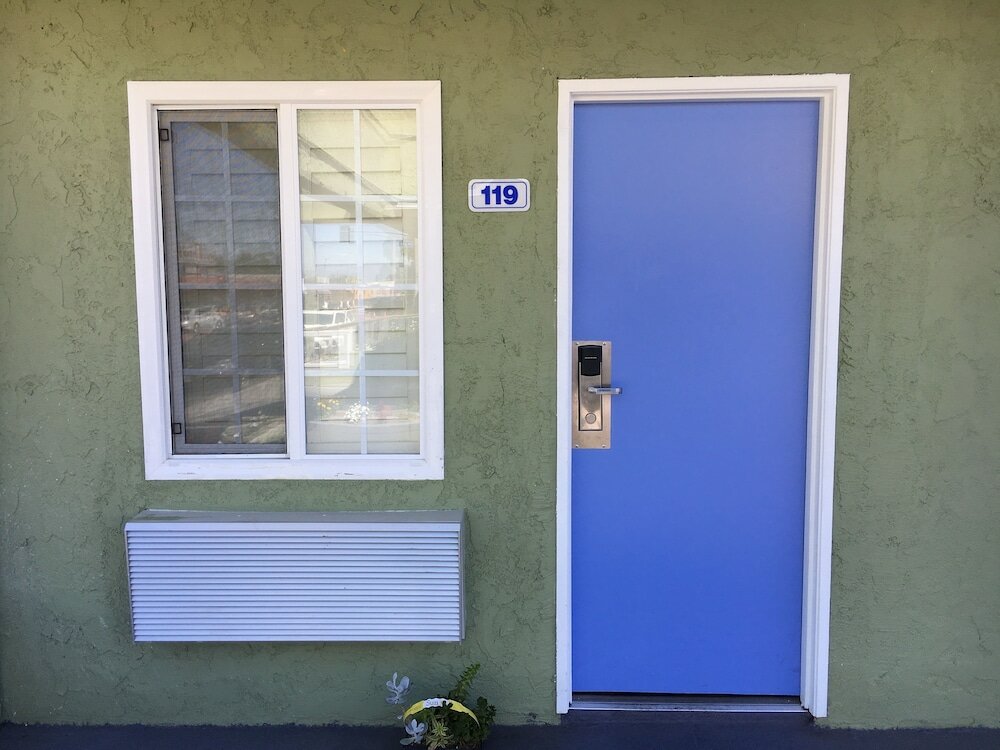 Фото Town House Motel