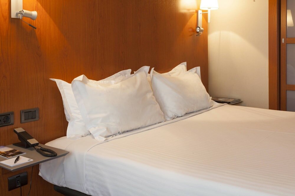 Фото Ac Hotel León San Antonio by Marriott