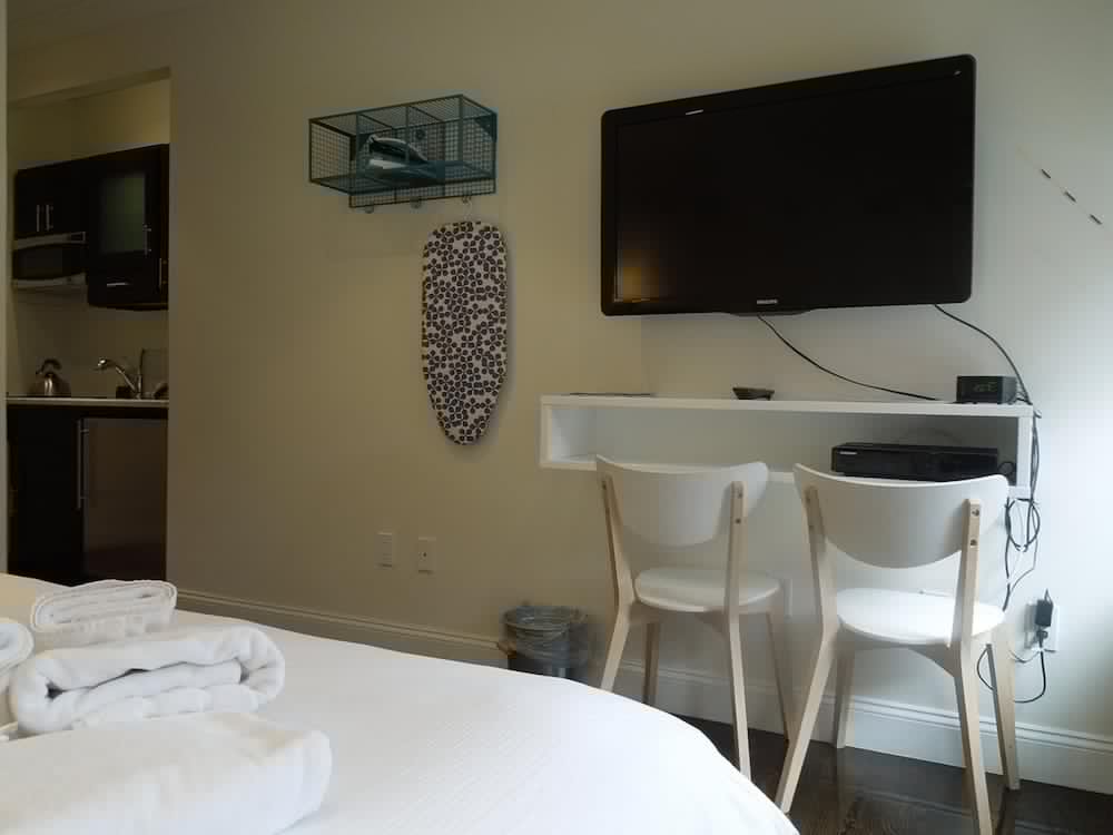 Фото East Village Hotel