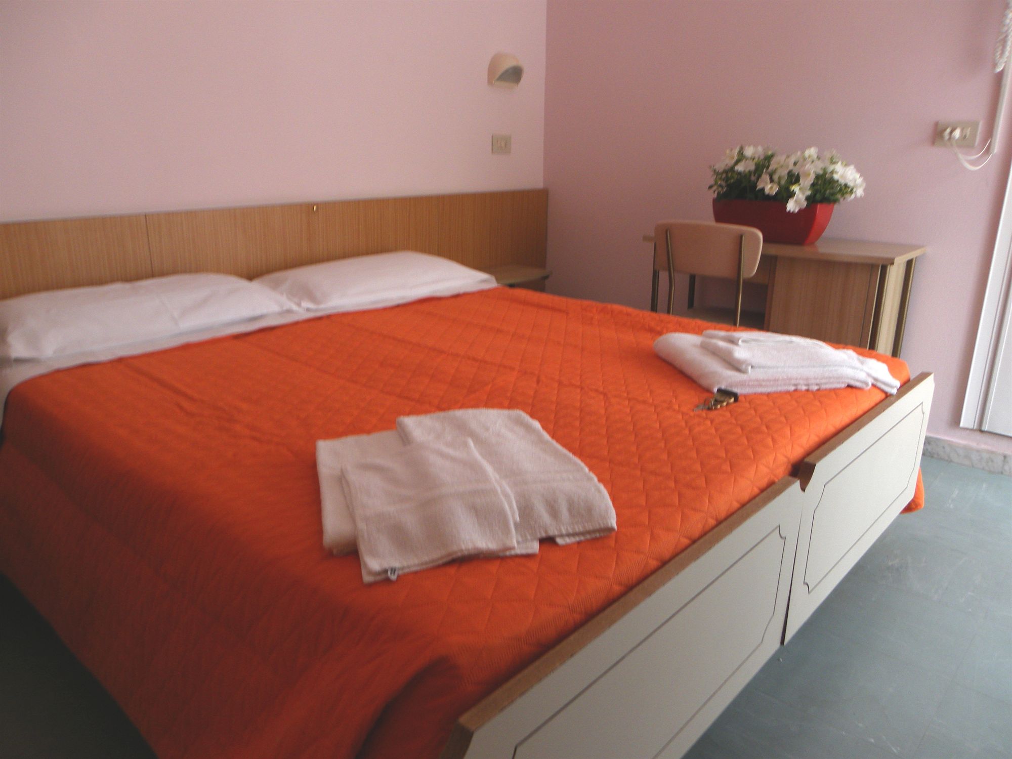 Фото Hotel Nord Est